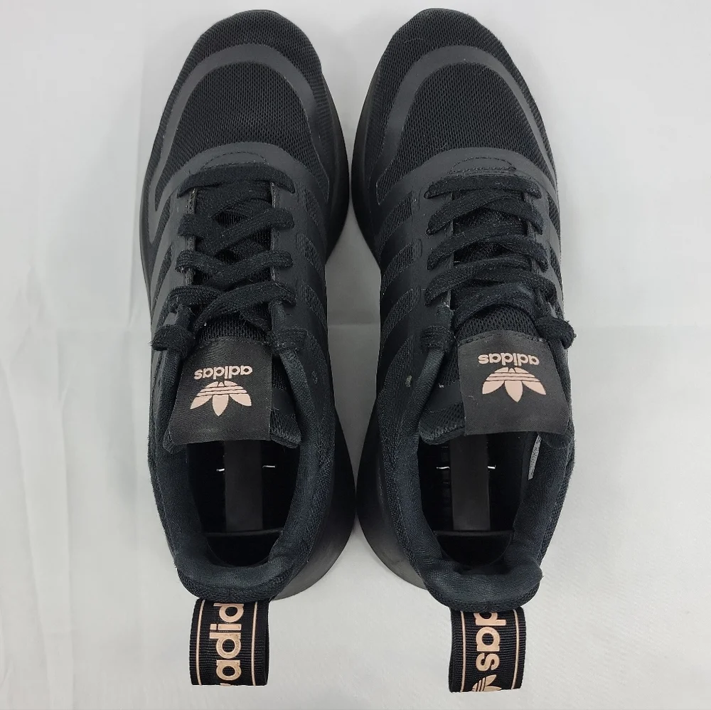 Adidas Multix Athletic Comfort Shoes Womens Size 7.5 Black Sneakers FZ3453 - Picture 2 of 12